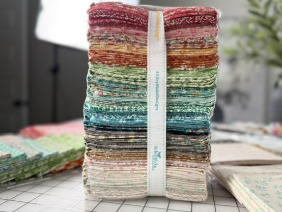 Lori Holt Farmer's Daughter Fat Quarter Bundle - 54 Pieces