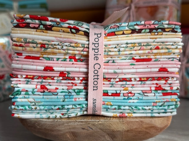 Poppie Cotton — Farmhouse Fancy — Fat Quarter Bundle — 20 pcs — by Elea Lutz