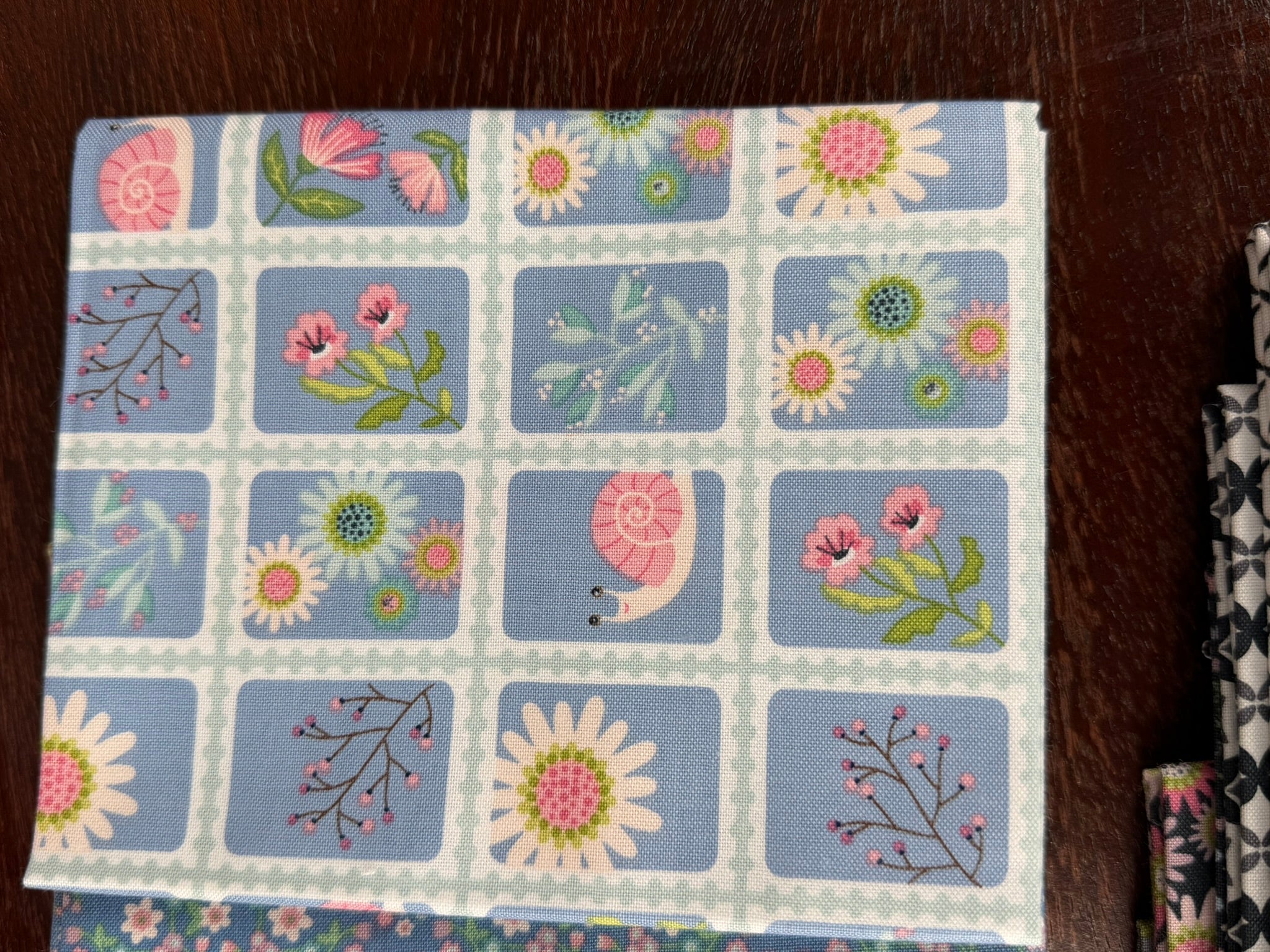 Le Petit Escargot by Lori Woods for Poppie Cotton — 18-Piece Fat Quarter Bundle