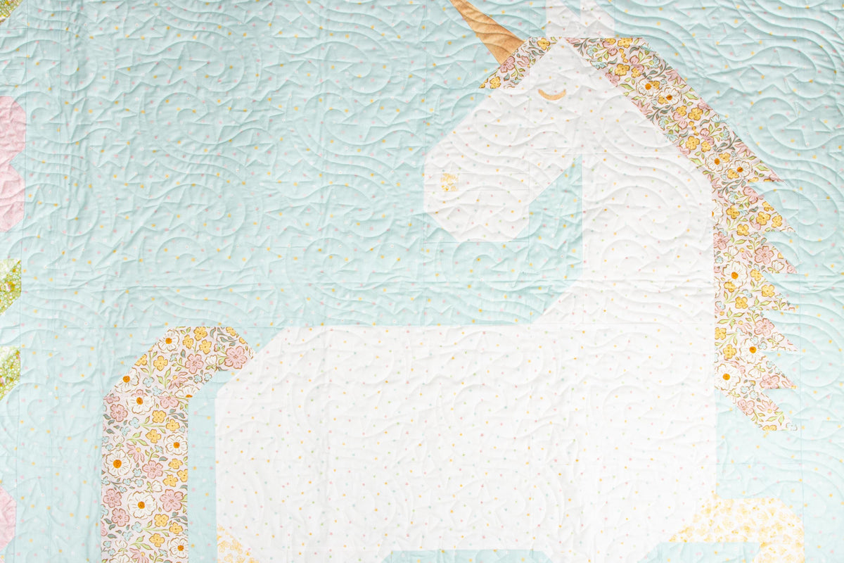 Little Posies Unicorn Garden Quilt Kit  Riley Blake Designs  Apples & Beavers Pattern  KT-18320