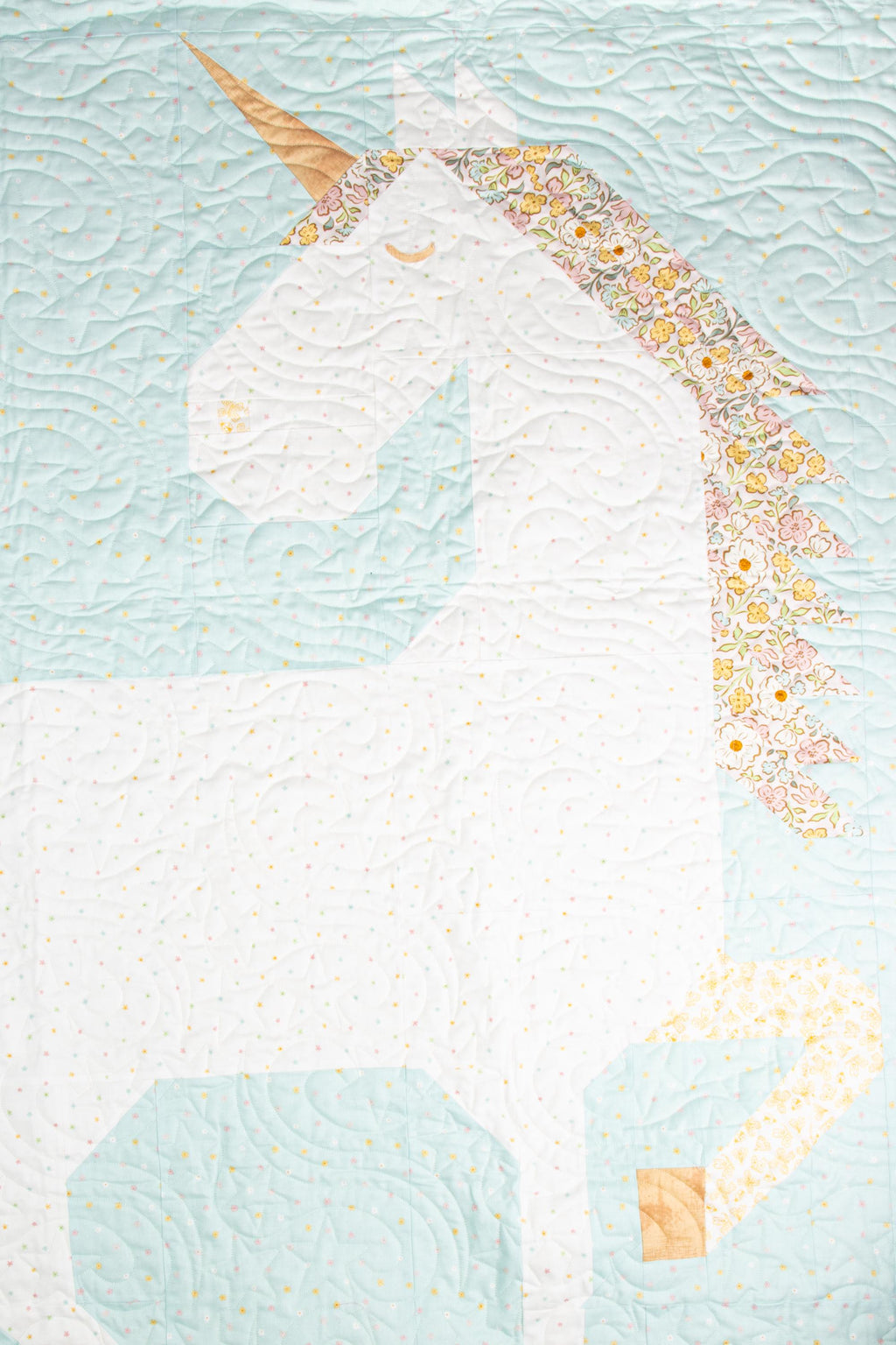 Little Posies Unicorn Garden Quilt Kit  Riley Blake Designs  Apples & Beavers Pattern  KT-18320